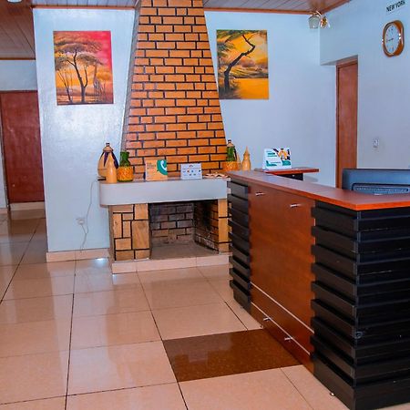 B.Maurice Guest House Kigali Exterior photo