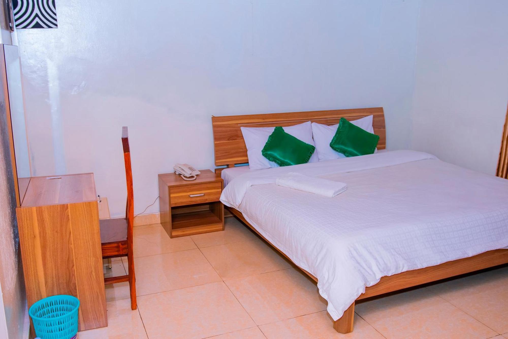 B.Maurice Guest House Kigali Exterior photo