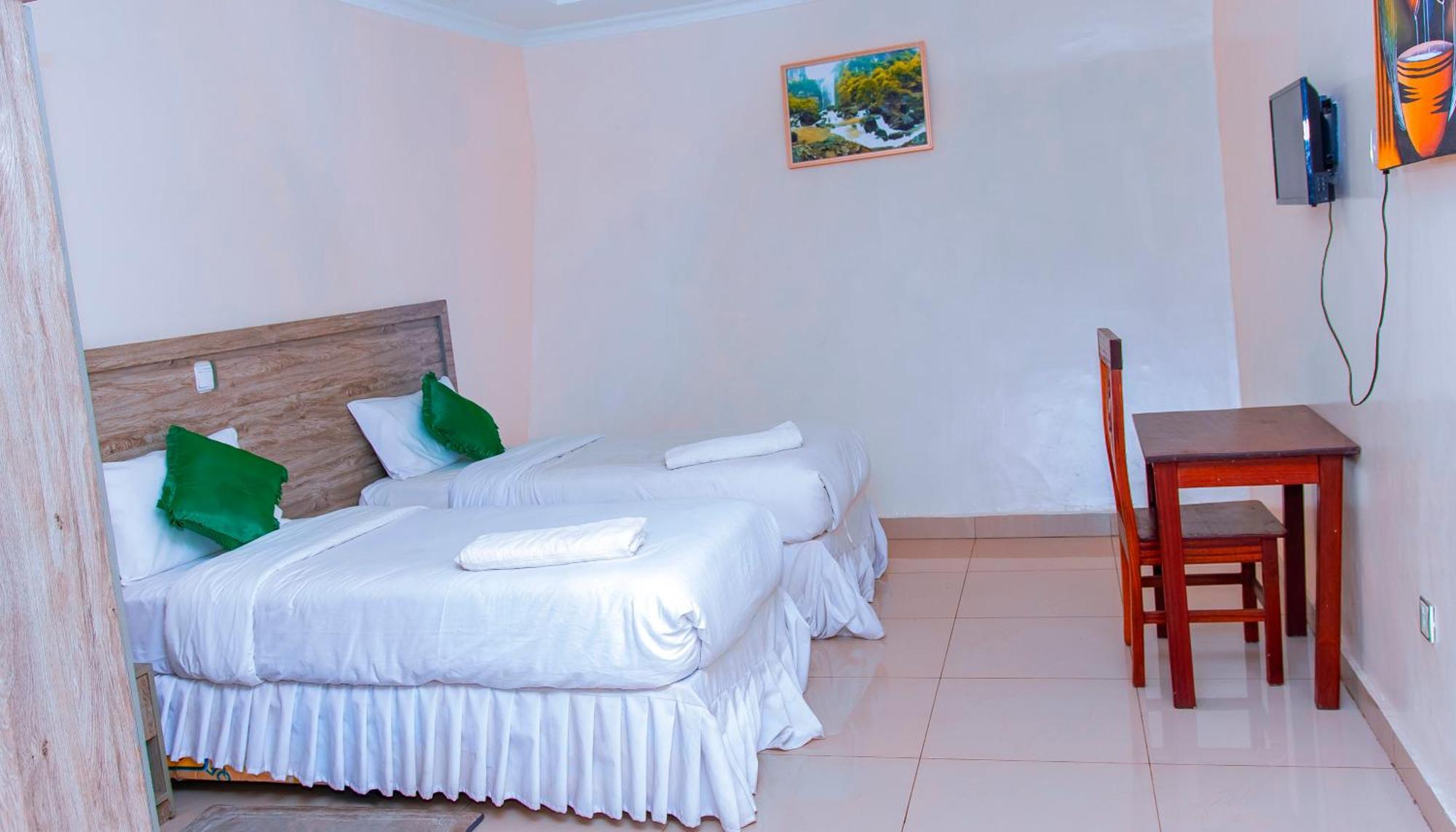 B.Maurice Guest House Kigali Exterior photo