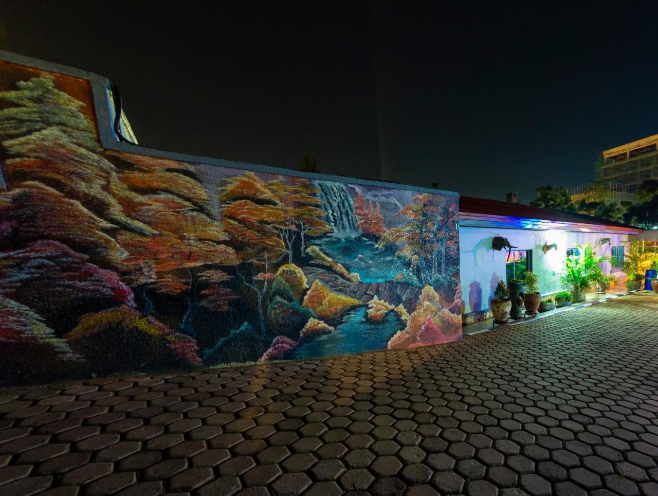 B.Maurice Guest House Kigali Exterior photo
