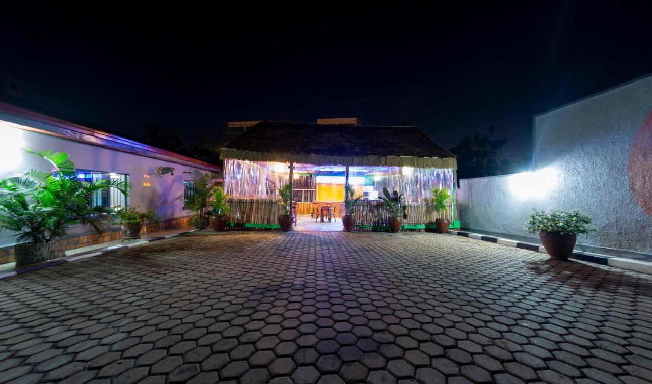 B.Maurice Guest House Kigali Exterior photo
